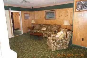 Evergreen Motel