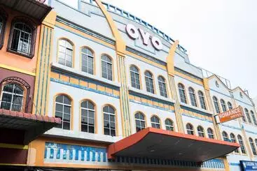 Hotel Capital O 664 Romance