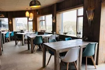 Hotelli Om De Noord   Beach, Bed & Breakfast