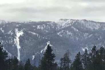 ユースホステル Boulder Creek Inn