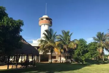 ホテル Puerto Lobos Dive Camp