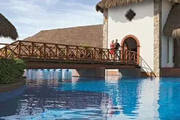 Szálloda Dreams Sapphire Resort & Spa