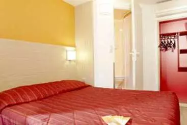 Отель Premiere Classe Versailles Saint Cyr L Ecole