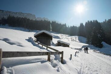 호스텔 Waldgasthaus Lehmen