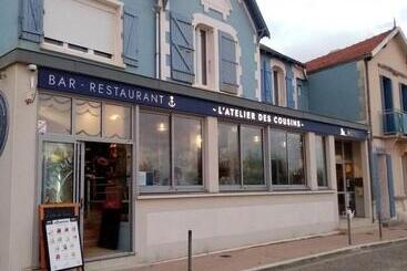 호텔 Hôtel Restaurant L'atelier Des Cousins