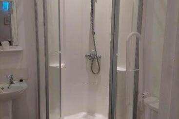 צימר Moggerhanger Park