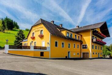 بنسيون Gasthof Landhotel Hubmann