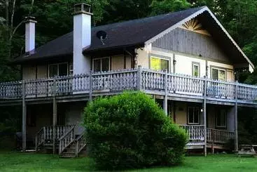 Lomakeskus Slide Mountain Forest House