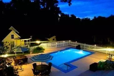 Shamrock Thistle & Crown B&b