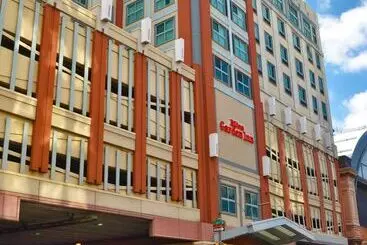 בית מלון כפרי Hilton Garden Inn Philadelphia Center City