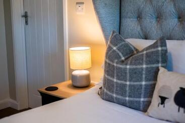 הוסטל The George & Dragon Country Inn