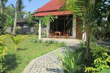 酒店 Air Sanih Homestay