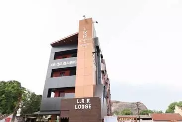 Hôtel Spot On 47699 L.r.r. Towers