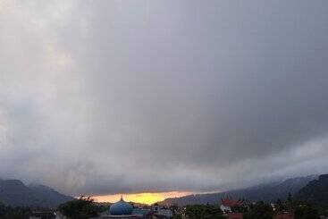 Bed and Breakfast Trivadoh Syariah