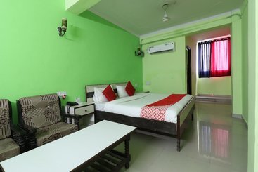 Hotell N H Plaza Lodge & Farm House By Oyo Rooms