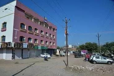 Hotel Ravi Teja