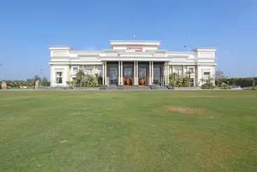 Oyo 30131 Hotel Ceremony- A Unit Of Nishuraj Resorts