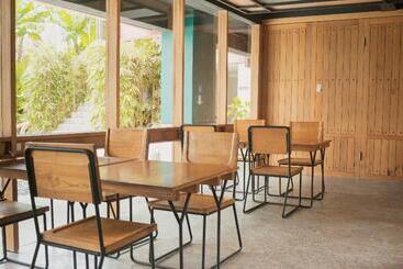 בית מלון כפרי Shore Amora Canggu