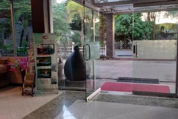 ホテル Central City