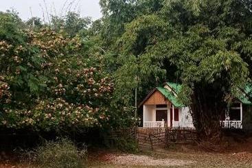 بنسيون Jyoti Home Bamboo Garden Lodge