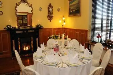 בית מלון כפרי Bush