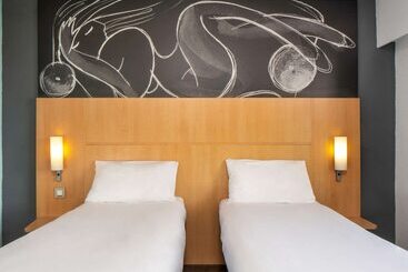 هتل Ibis York Centre