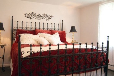 Filigree Inn Bed & Breakfast