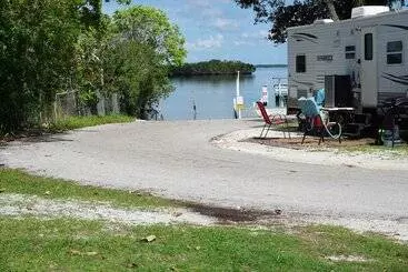 ホテル Chokoloskee Island Park And Marina
