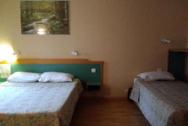 Отель Auberge De La Baume