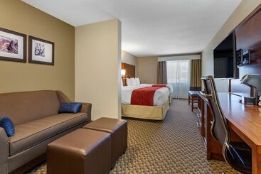 Отель Comfort Suites Phoenix Airport