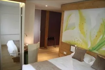 Hotel La Croix De Savoie & Spa