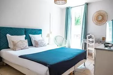 호텔 Logis Hôtel Et Restaurant La Bastide Cabezac