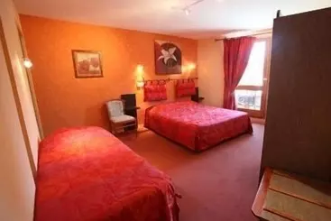 ホテル Logis Le Bourguignon