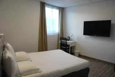 هتل Chante Grelet