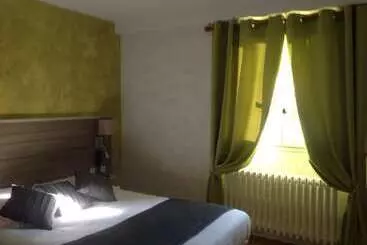 호텔 Logis Auberge A La Tete De Lard