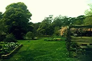 Hotel Birdwing Bed And Breakfast