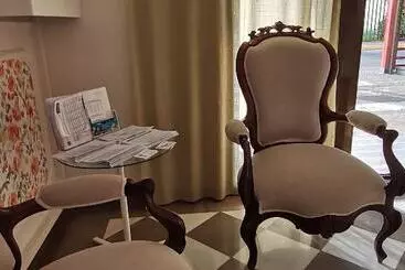 Hotel Corona De Atarfe