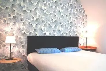 Hotelli Hôtel Du Port Et De L Aven