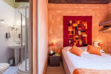 Logis Hotels Les Glycines