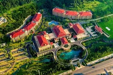 Felton Grand Hotel Bazhong