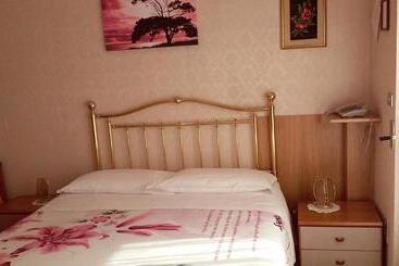 מוטל Albergo Luca