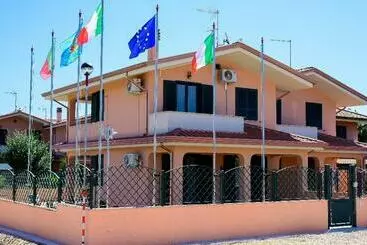 تختخواب و صبحانه La Lanterna Del Borgo