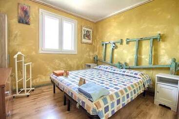 Nocleg ze śniadaniem Terrazza 1   Bb La Traja