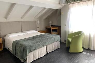 호텔 Comano Cattoni Holiday