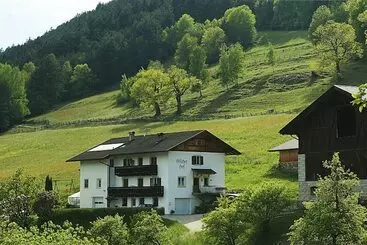Maaseutuhotelli Agriturismo Gfaderhof Ferienwohnungen