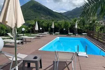 Aamiaismajoitus (B&B) Villa Lucia