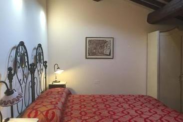 Casa Rural Rossoporpora Agriturismo Colle Cardinale