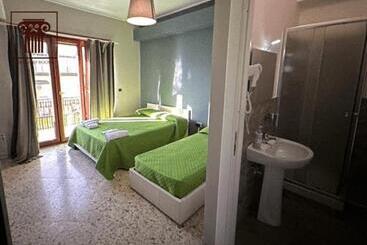 צימר Sanctuary Rooms