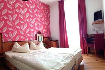 Hôtel Miramar Am Römer