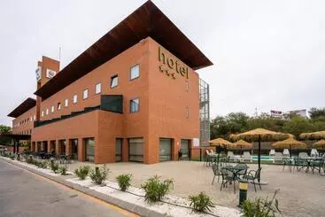 Отель Posadas De Espana Malaga